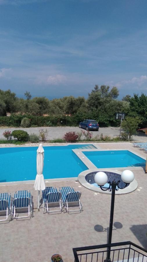 Amarandos Studios With Swimming Pool By Imagine Lefkada Tsoukaládhes Extérieur photo