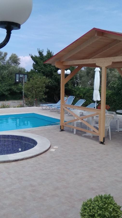 Amarandos Studios With Swimming Pool By Imagine Lefkada Tsoukaládhes Extérieur photo